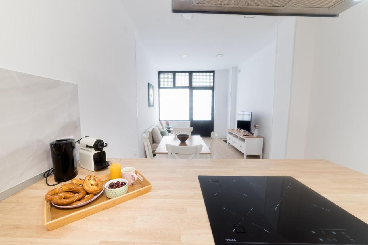 Moonkey - Apto. Albeniz, Con Acogedor Patio Alicante Ngoại thất bức ảnh