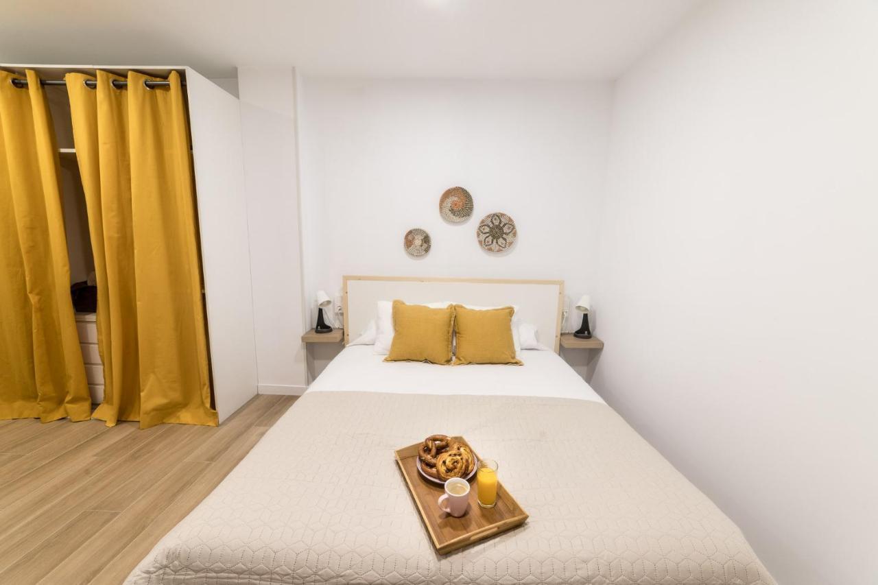Moonkey - Apto. Albeniz, Con Acogedor Patio Alicante Ngoại thất bức ảnh